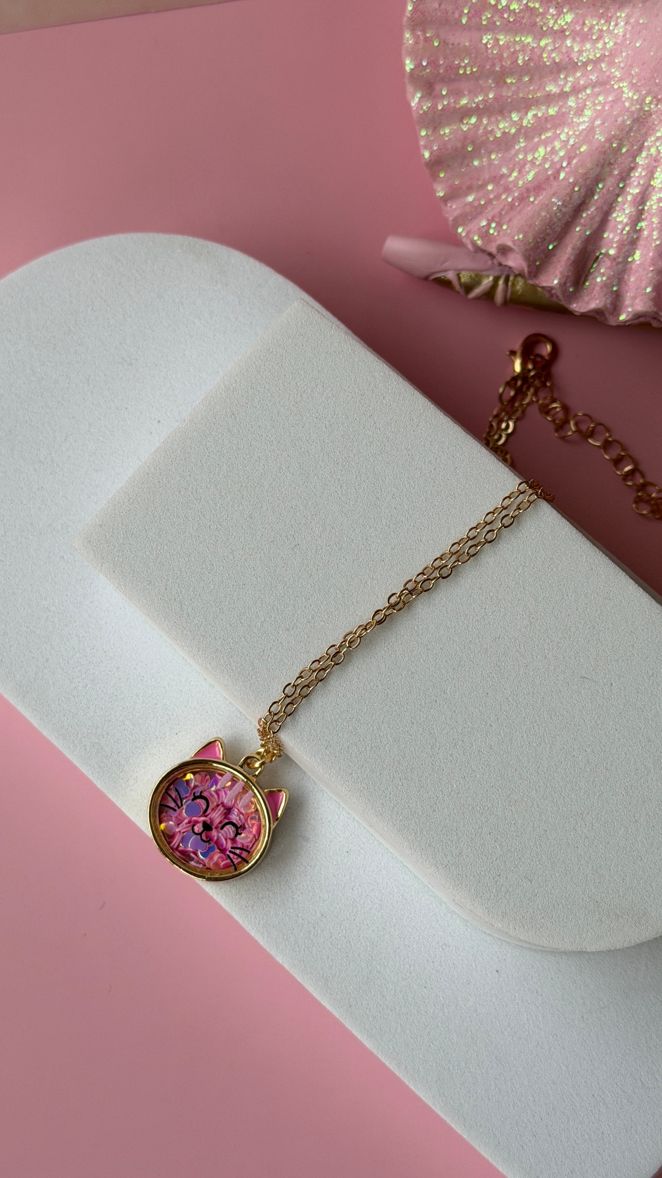 Girls Gold Glitter Cat Pendant Necklace