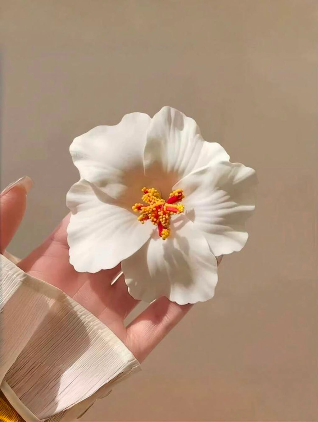Large Tropical Flower Hair Clip – Hawaiian Floral Hair Claw for Women &Girls