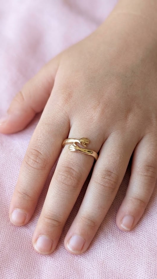 Gold Hug Ring – Dainty Adjustable Embracing Hands Ring | Minimalist Gold Tone Love Ring for Women & Girls