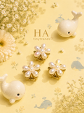 Pearlescent Flower Mini Hair Claw Clips