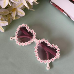 White Daisy Heart Sunglasses